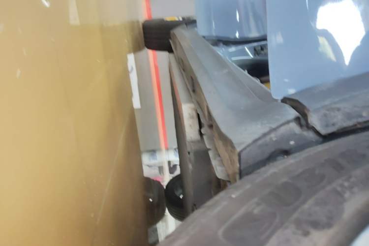 Used ORA Good Cat GT 2023 Mulan Edition 401km Prestige Version Right Side Sill