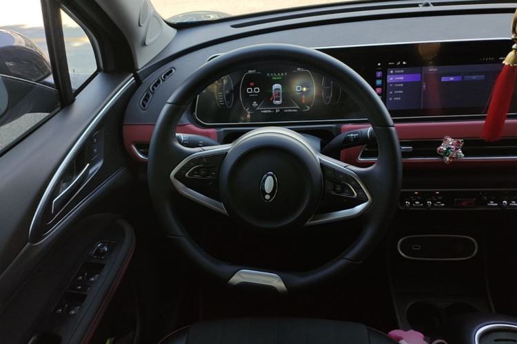 Used ORA Good Cat GT 2023 Mulan Edition 401km Luxury Version Steering Wheel