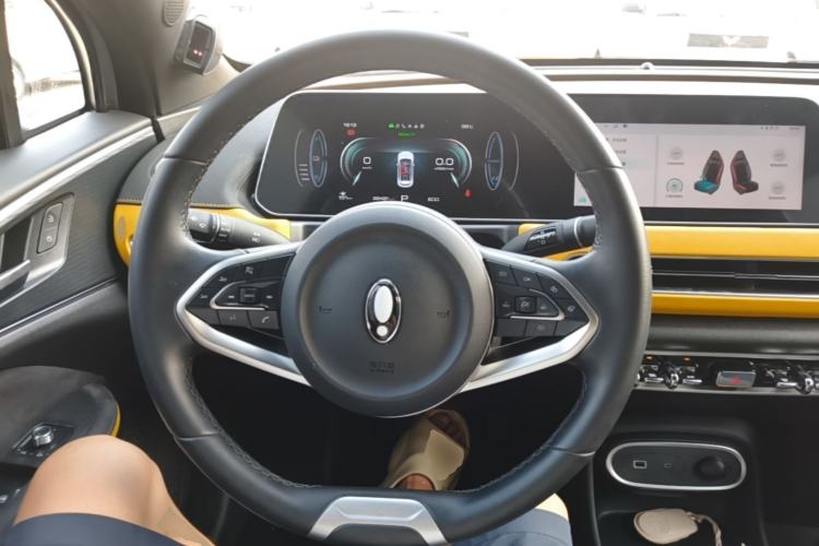 Used ORA Good Cat GT 2023 Mulan Edition 401km Prestige Version Steering Wheel