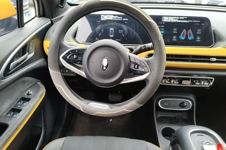Used ORA Good Cat GT 2023 Mulan Edition 401km Prestige Version Steering Wheel