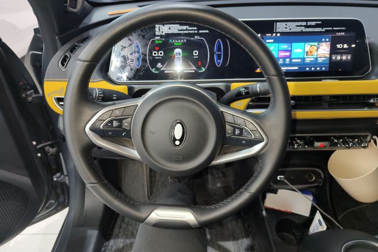 Used ORA Good Cat GT 2023 Mulan Edition 401km Prestige Version Steering Wheel
