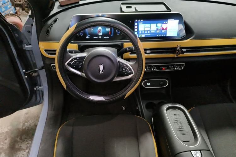 Used ORA Good Cat GT 2023 Mulan Edition 401km Prestige Version Steering Wheel