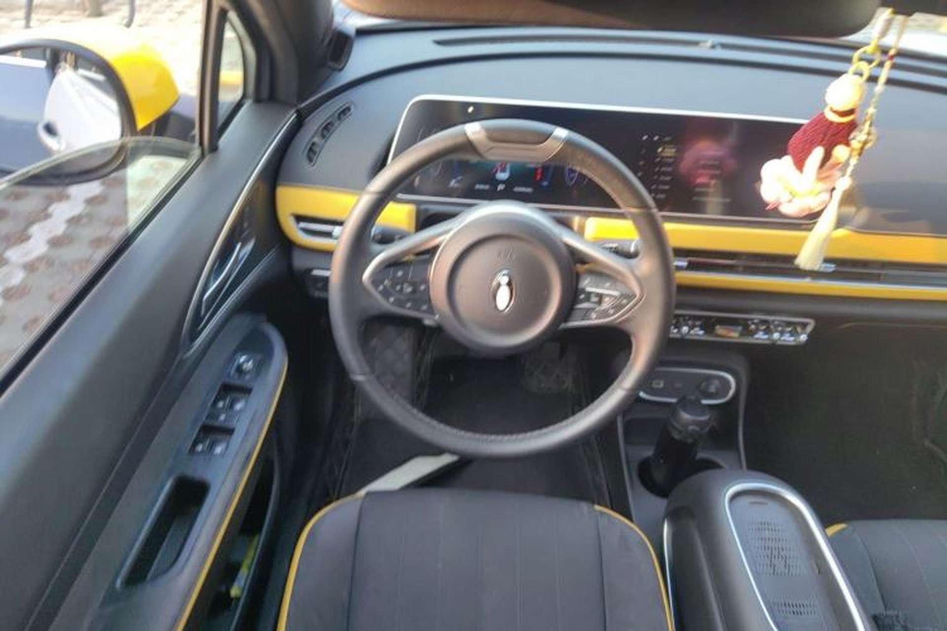Used ORA Good Cat GT 2023 Mulan Edition 401 km Premium Version Steering Wheel