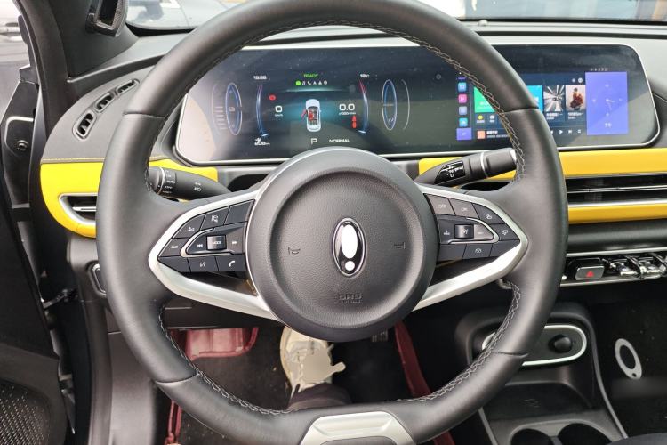 Used ORA Good Cat GT 2023 Mulan Edition 401km Prestige Version Steering Wheel