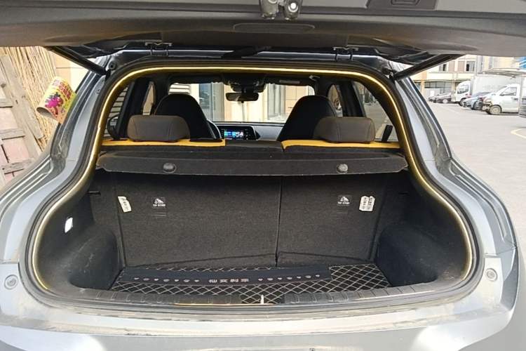 Used ORA Good Cat GT 2023 Mulan Edition 401km Prestige Version Trunk