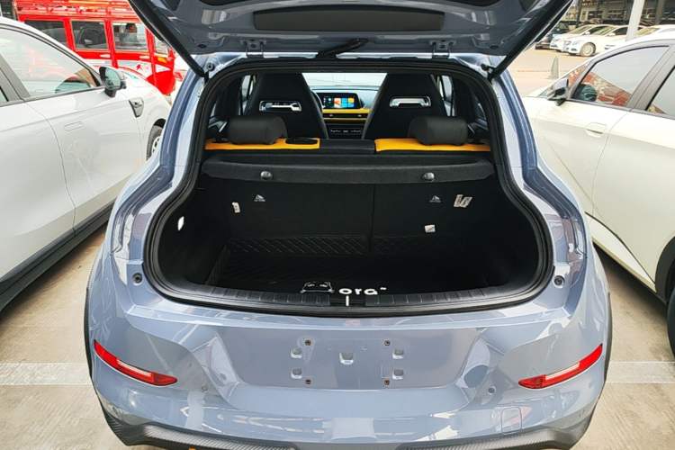 Used ORA Good Cat GT 2023 Mulan Edition 401 km Premium Version Trunk