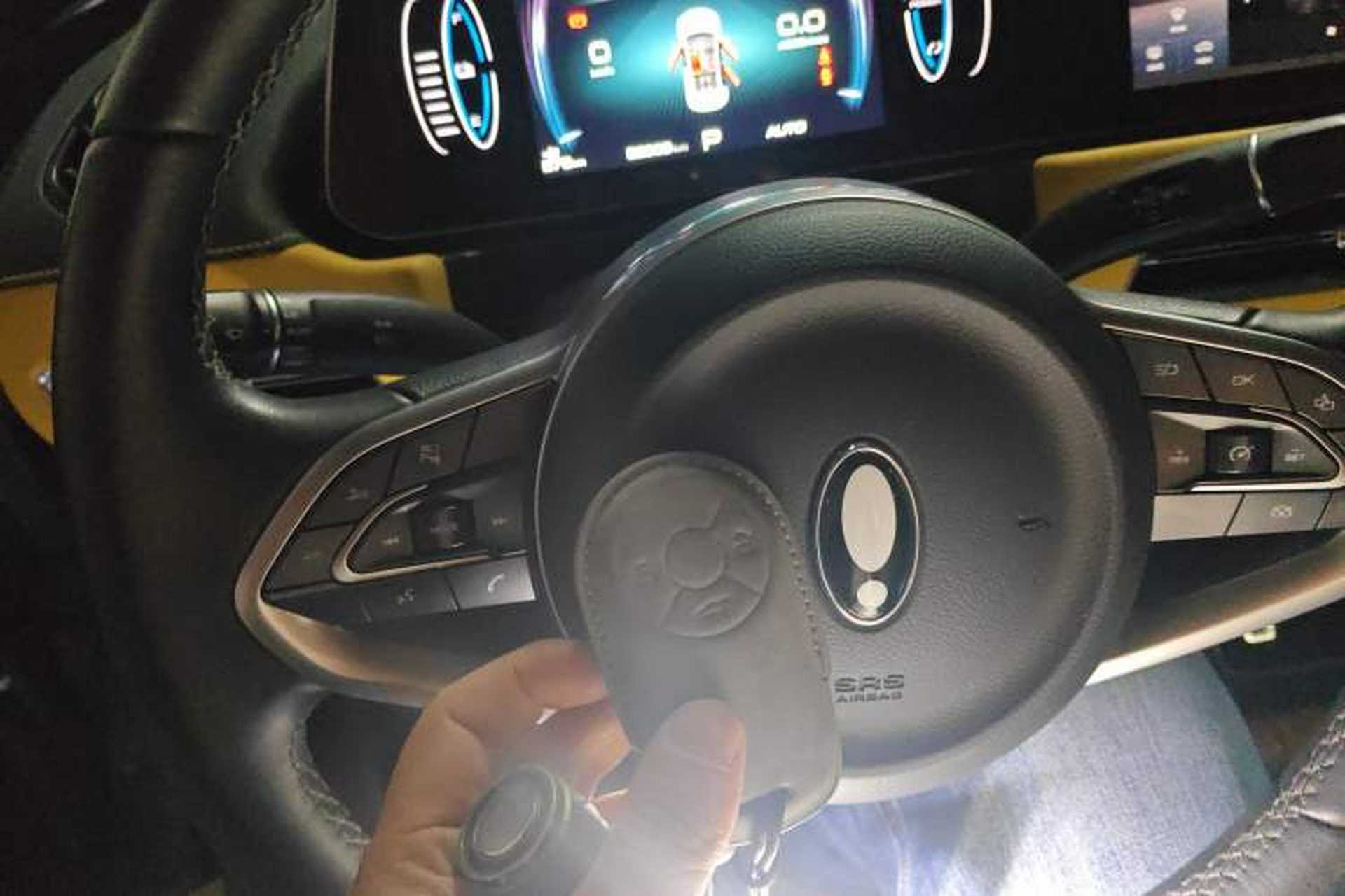 Used ORA Good Cat GT 2023 Mulan Edition 401km Prestige Version Vehicle Key