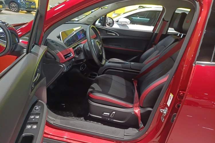 Used ORA Good Cat GT 2023 Mulan Edition 401km Luxury Version Left Front Seat