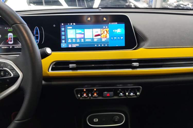 Used ORA Good Cat GT 2023 Mulan Edition 401 km Premium Version Audio And AC Panel