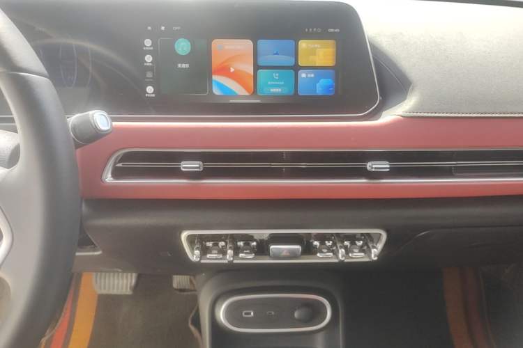 Used ORA Good Cat GT 2023 Mulan Edition 401km Luxury Version Audio And AC Panel