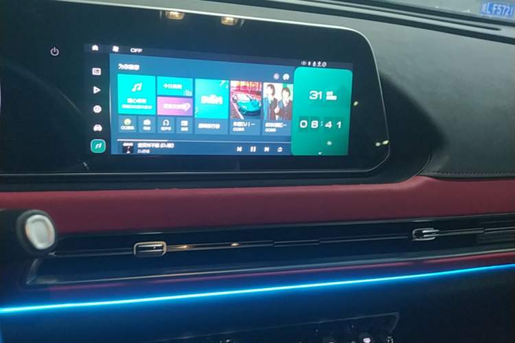 Used ORA Good Cat GT 2023 Mulan Edition 401km Luxury Version Audio And AC Panel