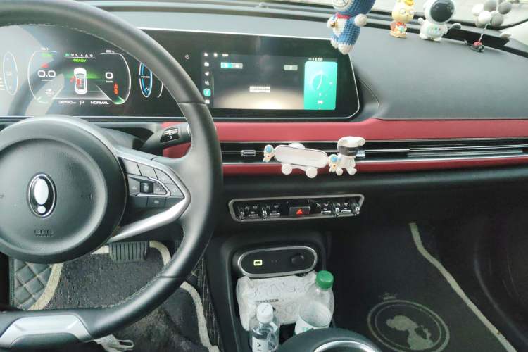 Used ORA Good Cat GT 2023 Mulan Edition 401km Luxury Version Audio And AC Panel