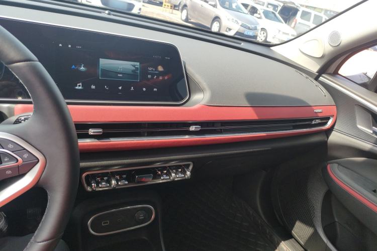 Used ORA Good Cat GT 2023 Mulan Edition 401km Luxury Version Center Console