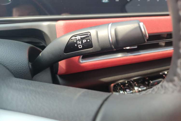 Used ORA Good Cat GT 2023 Mulan Edition 401km Luxury Version Gear Lever