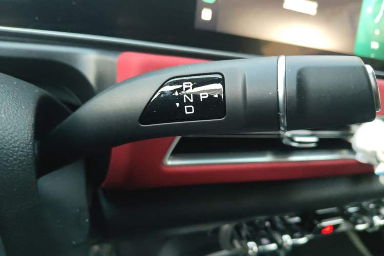 Used ORA Good Cat GT 2023 Mulan Edition 401km Luxury Version Gear Lever