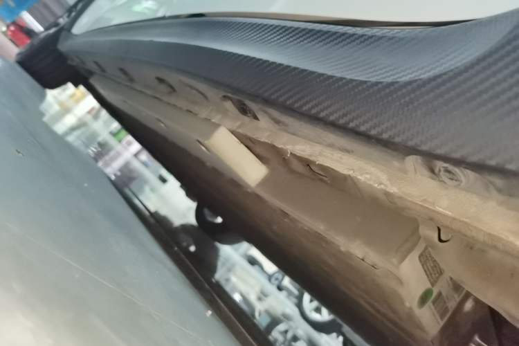 Used ORA Good Cat GT 2023 Mulan Edition 401km Prestige Version Left Side Sill