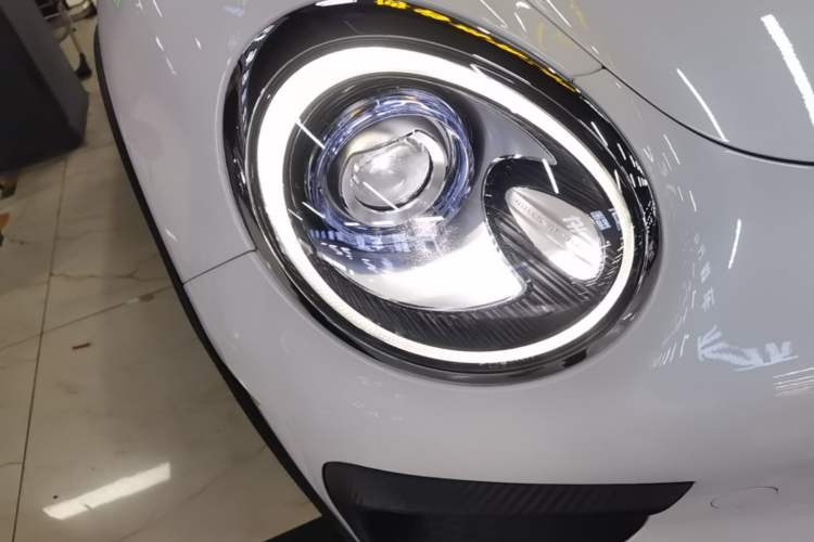 Used ORA Good Cat GT 2023 Mulan Edition 401km Luxury Version Right Front Headlight