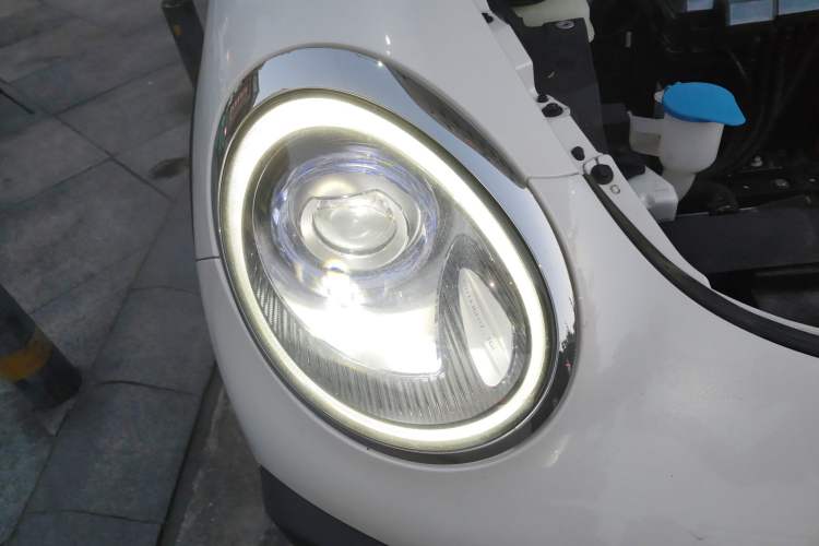 Used ORA Good Cat GT 2023 Mulan Edition 401km Luxury Version Right Front Headlight
