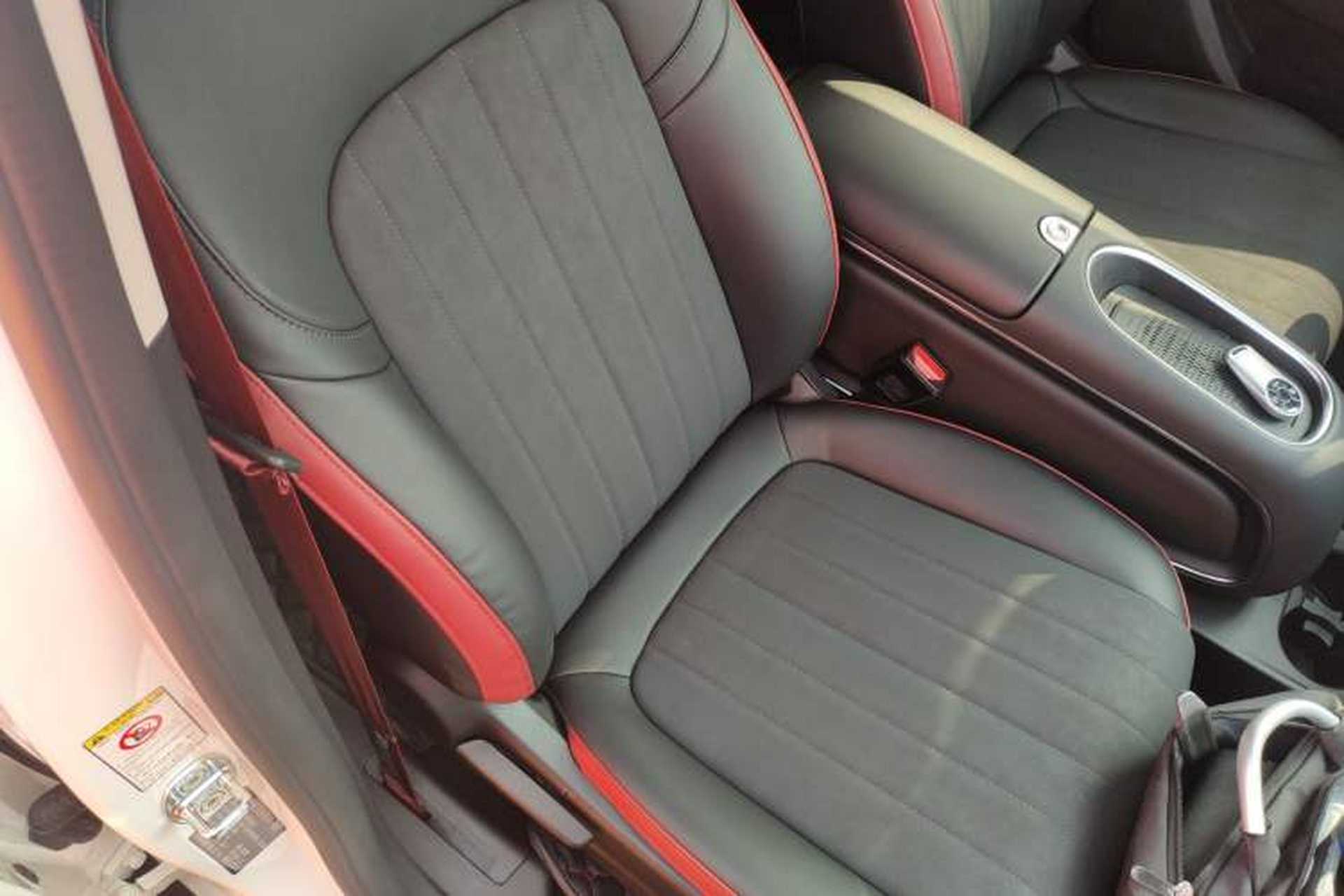 Used ORA Good Cat GT 2023 Mulan Edition 401km Luxury Version Right Front Seat