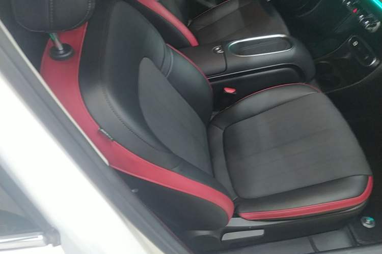 Used ORA Good Cat GT 2023 Mulan Edition 401km Luxury Version Right Front Seat