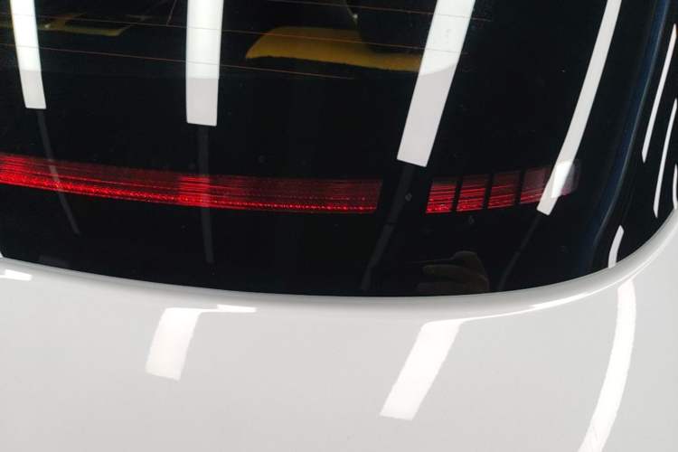 Used ORA Good Cat GT 2023 Mulan Edition 401 km Premium Version Right Rear Taillight