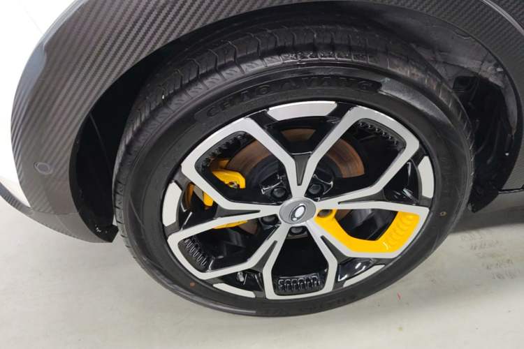 Used ORA Good Cat GT 2023 Mulan Edition 401 km Premium Version Right Rear Wheel Hub