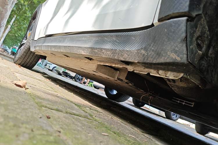 Used ORA Good Cat GT 2023 Mulan Edition 401km Prestige Version Right Side Sill