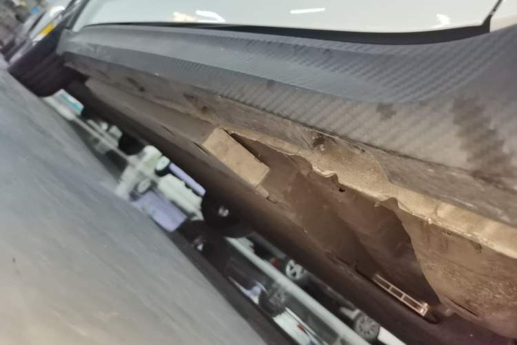 Used ORA Good Cat GT 2023 Mulan Edition 401km Prestige Version Right Side Sill