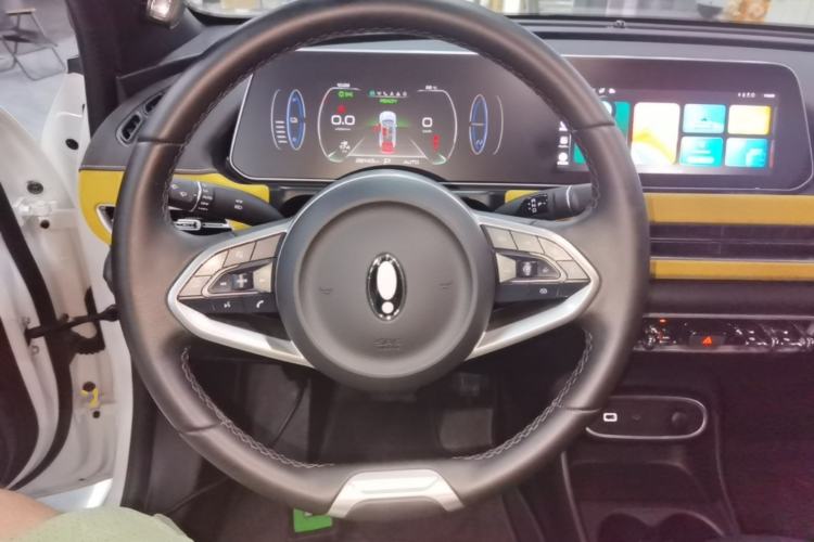 Used ORA Good Cat GT 2023 Mulan Edition 401km Prestige Version Steering Wheel
