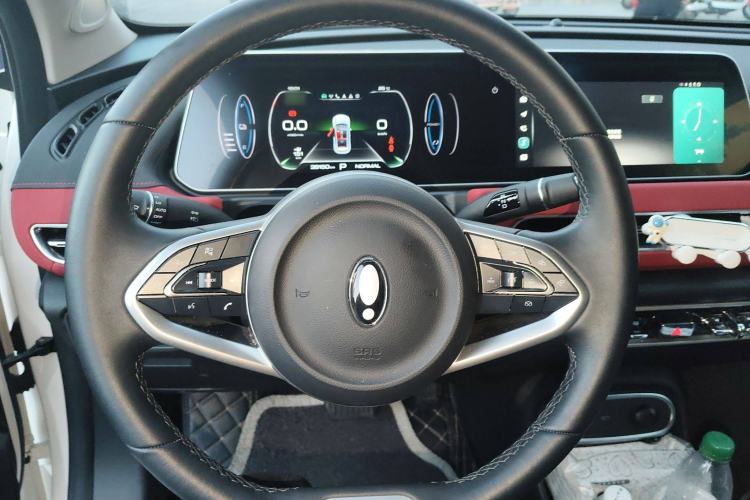 Used ORA Good Cat GT 2023 Mulan Edition 401km Luxury Version Steering Wheel