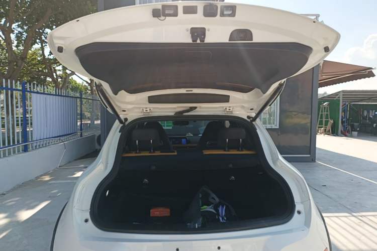 Used ORA Good Cat GT 2023 Mulan Edition 401 km Premium Version Trunk
