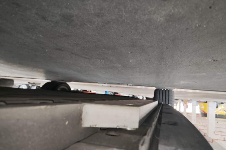 Used ORA Good Cat GT 2024 Mulan Edition 401 km Range Prestige Version 135 kW Left Side Sill