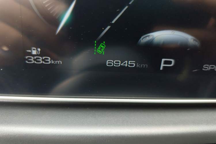 Used ORA Good Cat GT 2024 Mulan Edition 401 km Range Prestige Version 135 kW Odometer Close Up
