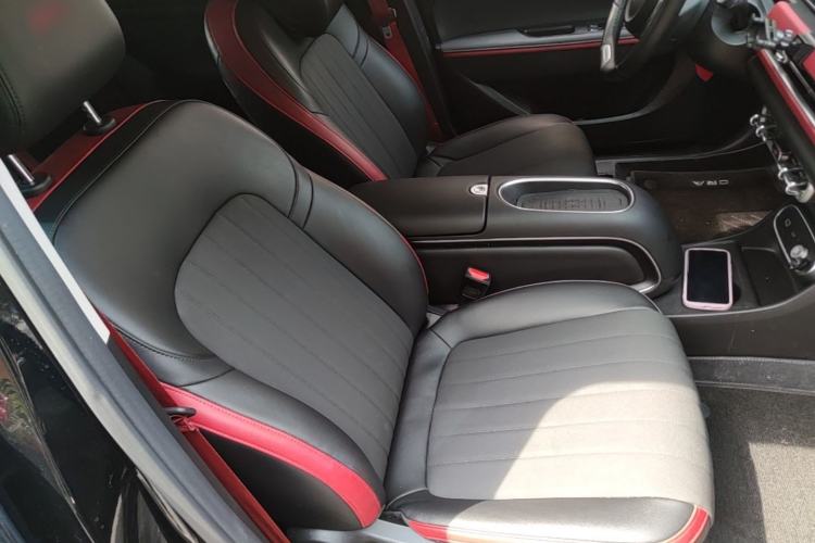Used ORA Good Cat GT 2024 Mulan Edition 401km Luxury Version Right Front Seat