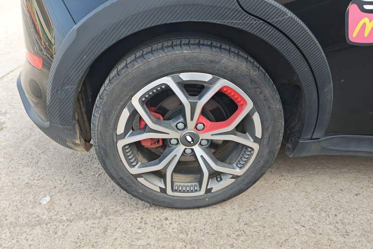 Used ORA Good Cat GT 2024 Mulan Edition 401km Luxury Version Right Rear Wheel Hub