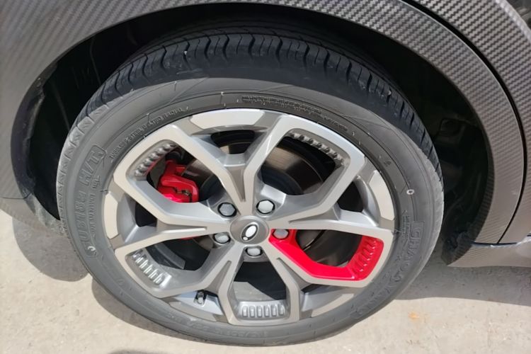 Used ORA Good Cat GT 2024 Mulan Edition 401km Luxury Version Right Rear Wheel Hub