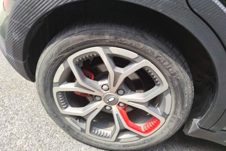 Used ORA Good Cat GT 2024 Mulan Edition 401km Luxury Version Right Rear Wheel Hub
