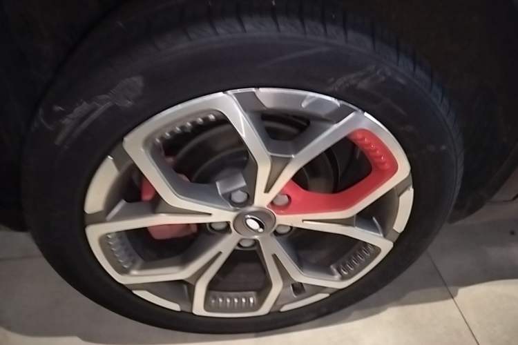 Used ORA Good Cat GT 2024 Mulan Edition 401km Luxury Version Right Rear Wheel Hub