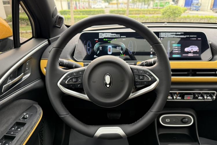Used ORA Good Cat GT 2024 Mulan Edition 401 km Range Prestige Version 135 kW Steering Wheel