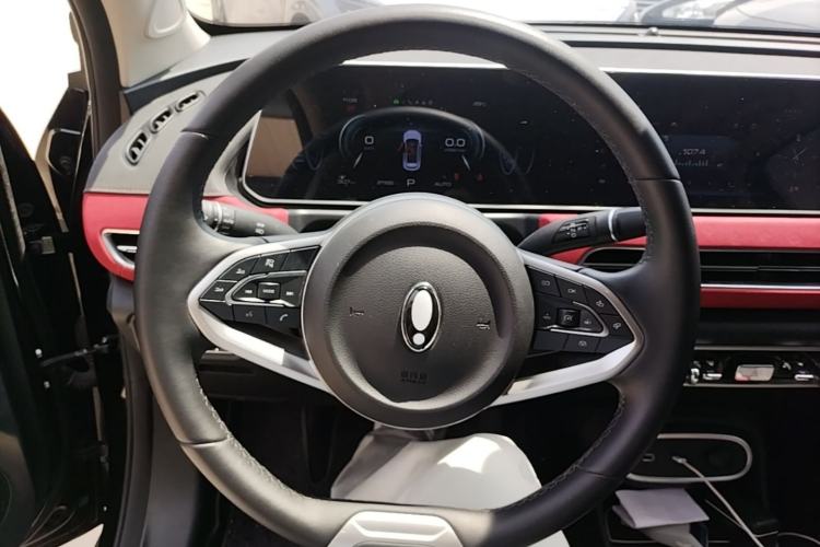 Used ORA Good Cat GT 2024 Mulan Edition 401km Luxury Version Steering Wheel