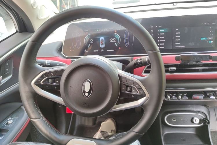 Used ORA Good Cat GT 2024 Mulan Edition 401km Luxury Version Steering Wheel