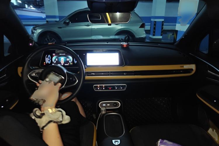 Used ORA Good Cat GT 2024 Mulan Edition 401 km Range Luxury Version 126 kW Center Console