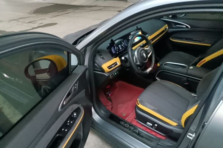 Used ORA Good Cat GT 2024 Mulan Edition 401 km Range Luxury Version 126 kW Driver Seat