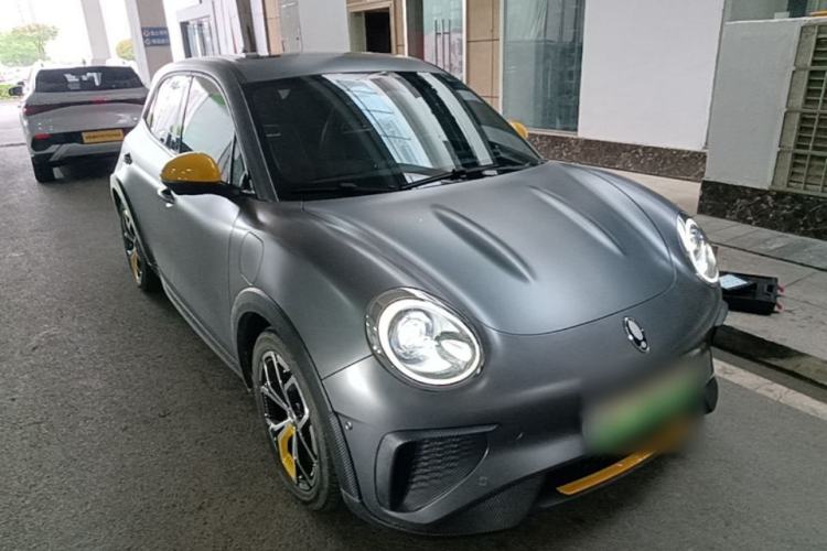 Used ORA Good Cat GT 2024 Mulan Edition 401 km Range Luxury Version 126 kW Front Right 45 Deg
