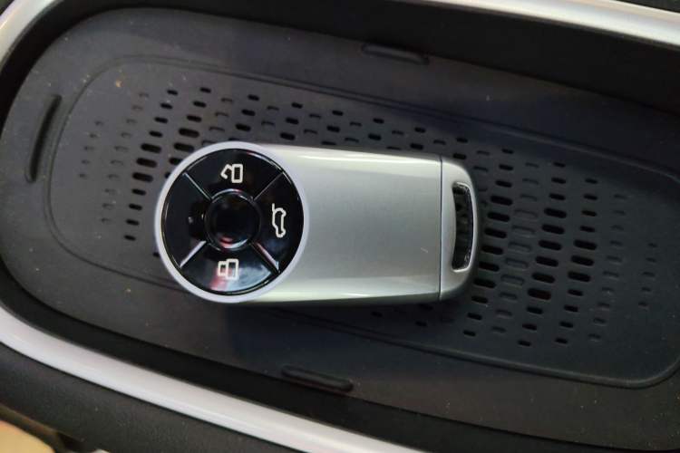 Used ORA Good Cat GT 2024 Mulan Edition 401 km Range Luxury Version 126 kW Interior 1