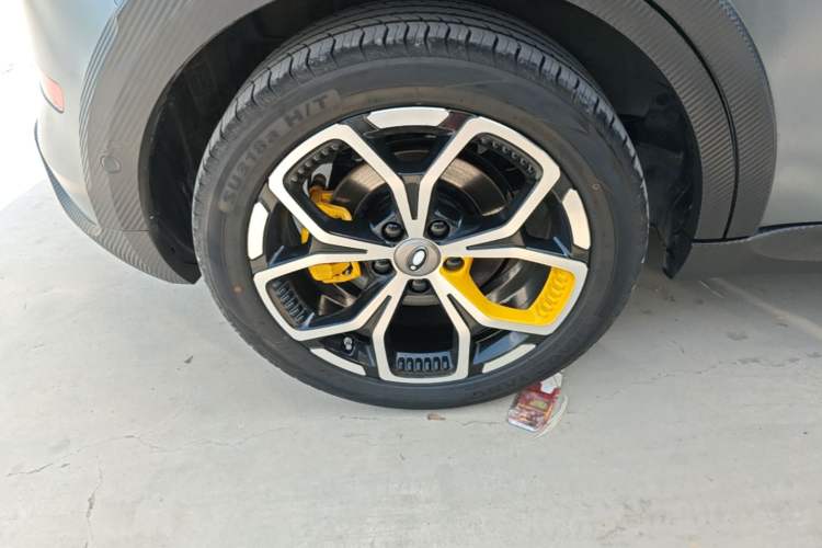Used ORA Good Cat GT 2024 Mulan Edition 401 km Range Luxury Version 126 kW Right Rear Wheel Hub