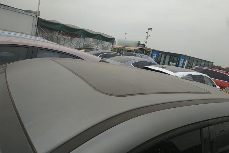 Used ORA Good Cat GT 2024 Mulan Edition 401 km Range Luxury Version 126 kW Roof