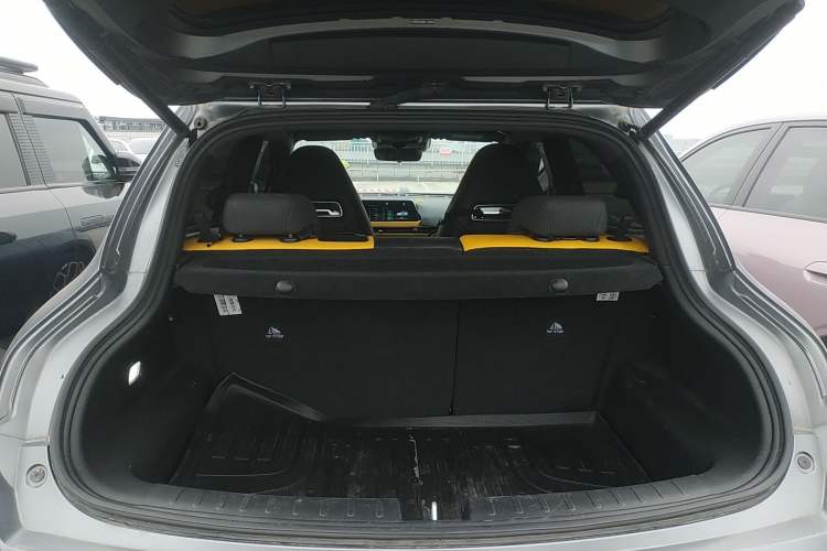 Used ORA Good Cat GT 2024 Mulan Edition 401 km Range Luxury Version 126 kW Trunk