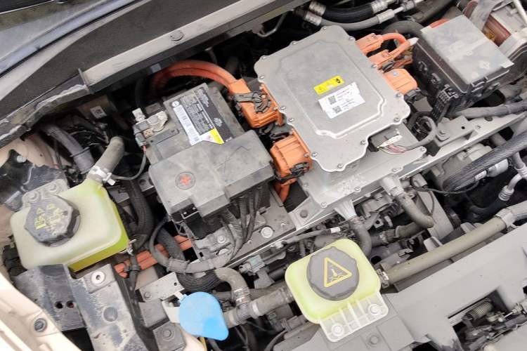 Used ORA Good Cat GT 2024 Mulan Edition 401 km Range Prestige Version 135 kW Engine Bay Right