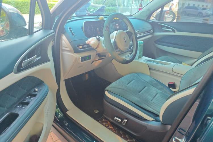 Used ORA Good Cat GT 2024 Mulan Edition 401 km Range Luxury Version 126 kW Driver Seat